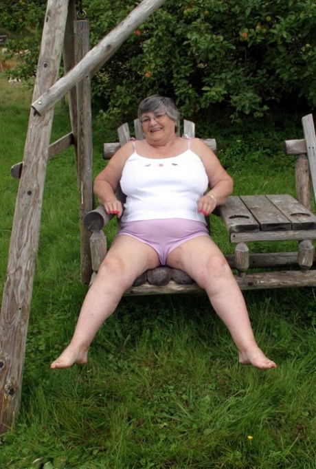 ssbbw Oma Bett freie hübsche fotos