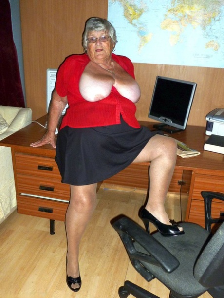 Grandma Libby pornostar hübsche fotos