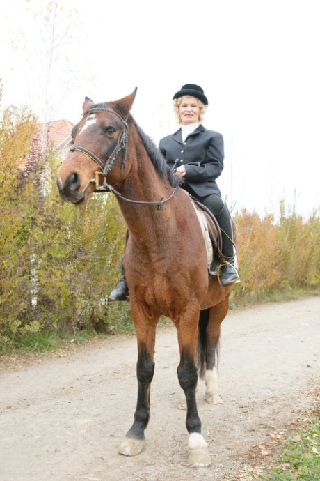 Oma lutscht Fotze sexy nackten bilder