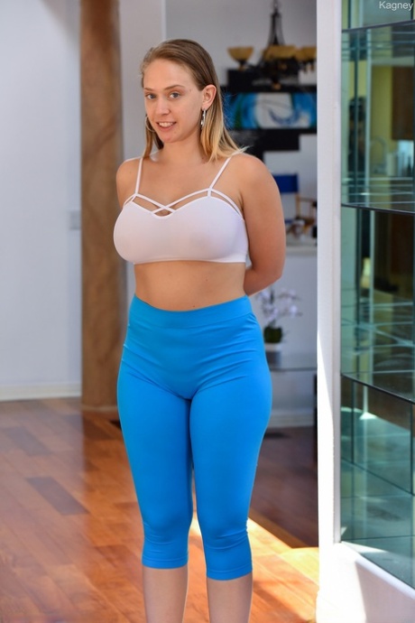 Kagney Linn Karter erotische freie galerien